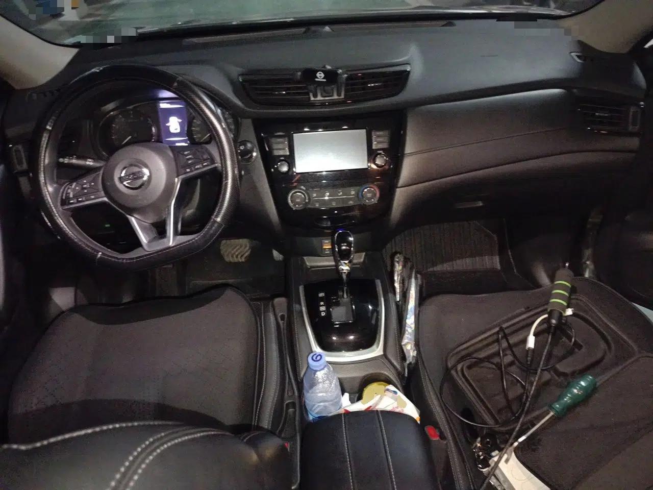 Nissan X-Trail 2017 2.0L CVT Comfort Edition 2WD — миниатюра 9