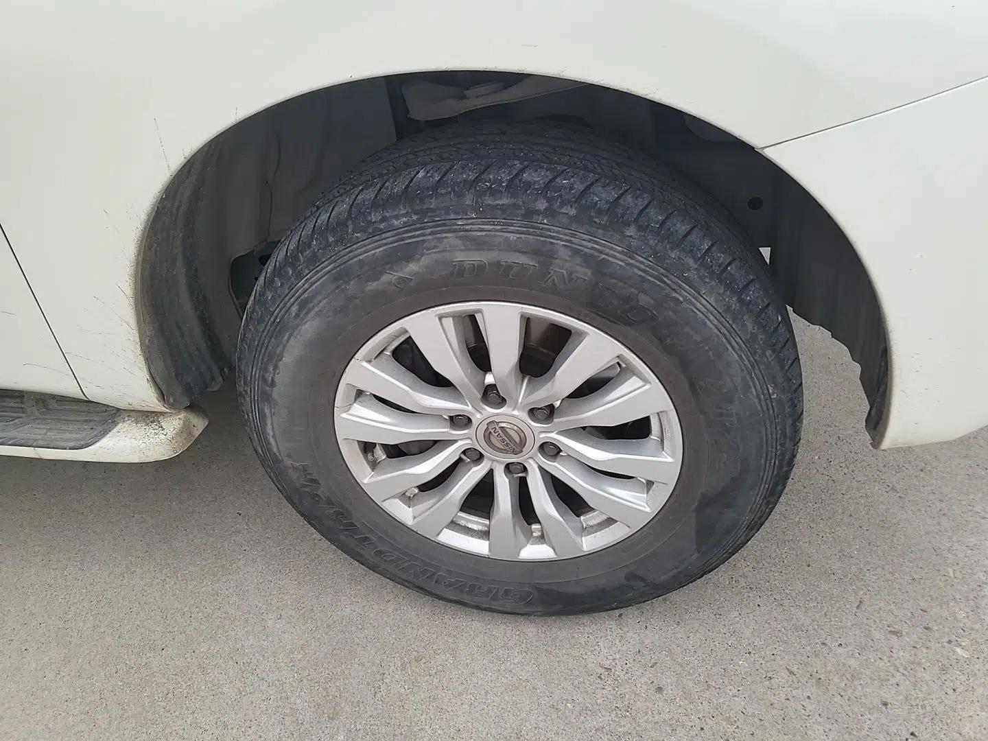 Nissan Patrol Tulai (parallel import) 4.0L 7-seater, no windows — миниатюра 8