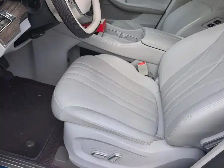 Roewe iMAX8 New Energy 2025 1.5T DMH Luxury Edition — миниатюра 8