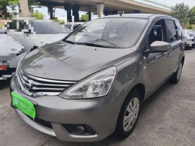 Nissan Livina 2013 1.6XE CVT Comfort Edition