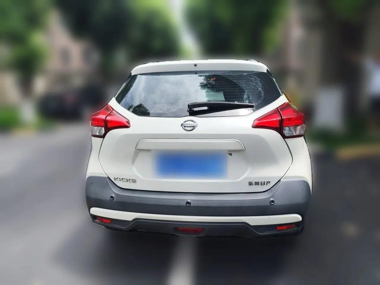 Nissan Kicks 2020 1.5L XV CVT Smart Connect Luxury Edition — миниатюра 3