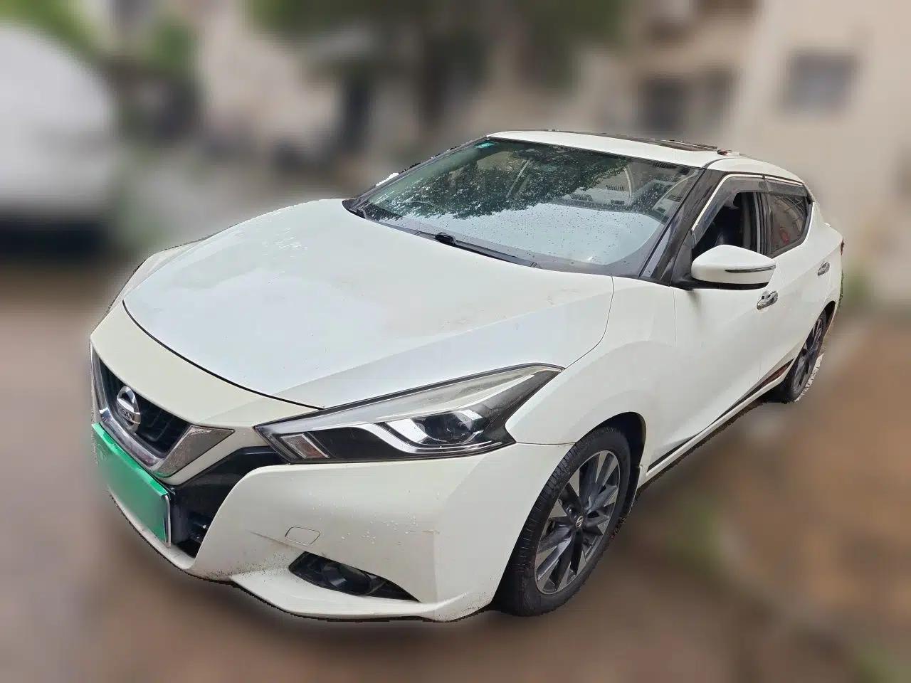 Nissan Lannia 2016 1.6L CVT Smart Cool Edition — миниатюра 1