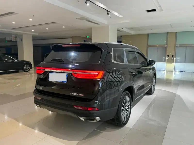 Jetour X90 PLUS 2024 1.6TD DCT Villa — миниатюра 7