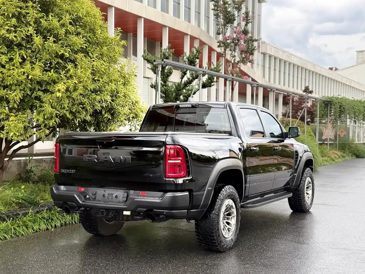 RAM Trucks 2025 3.0T Automatic — миниатюра 2
