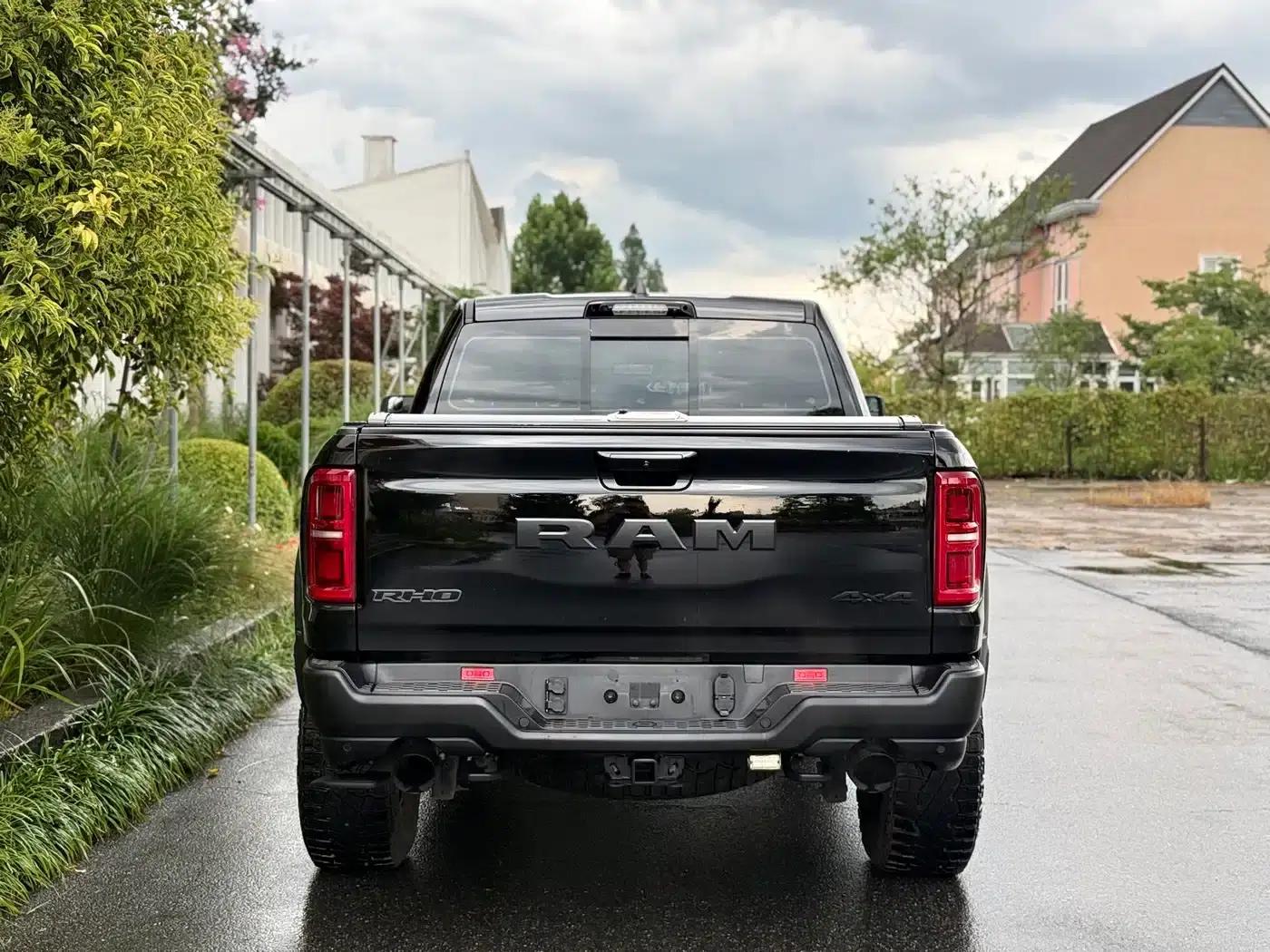 RAM Trucks 2025 3.0T Automatic — миниатюра 4