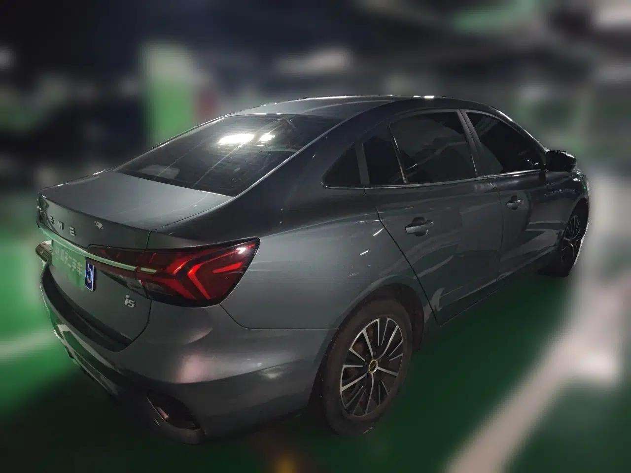 Roewe i5 2021 1.5L CVT Diamond Edition — миниатюра 6