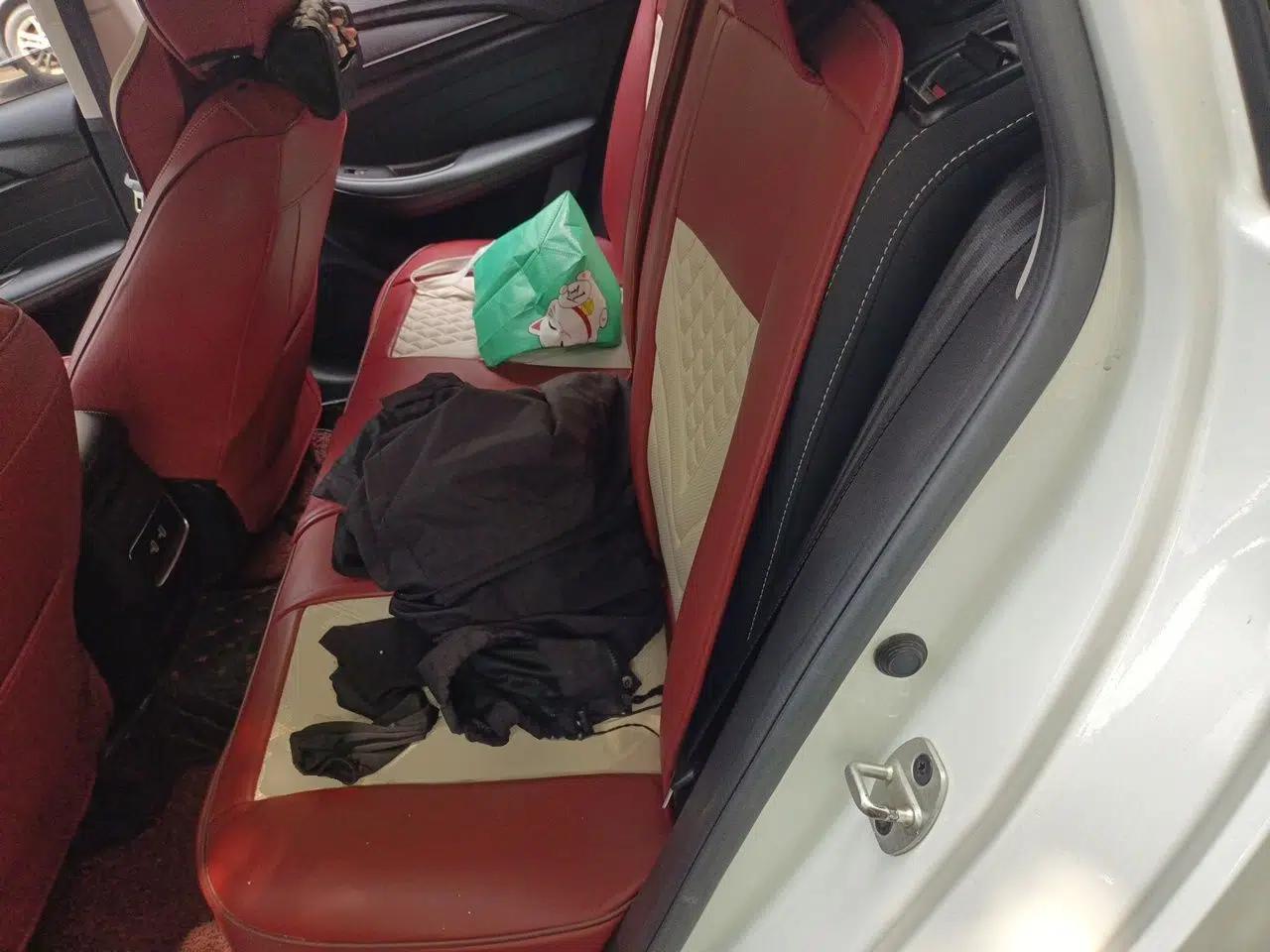 Roewe i5 2020 1.5L Automatic 4G Connected Linghao Edition — миниатюра 17