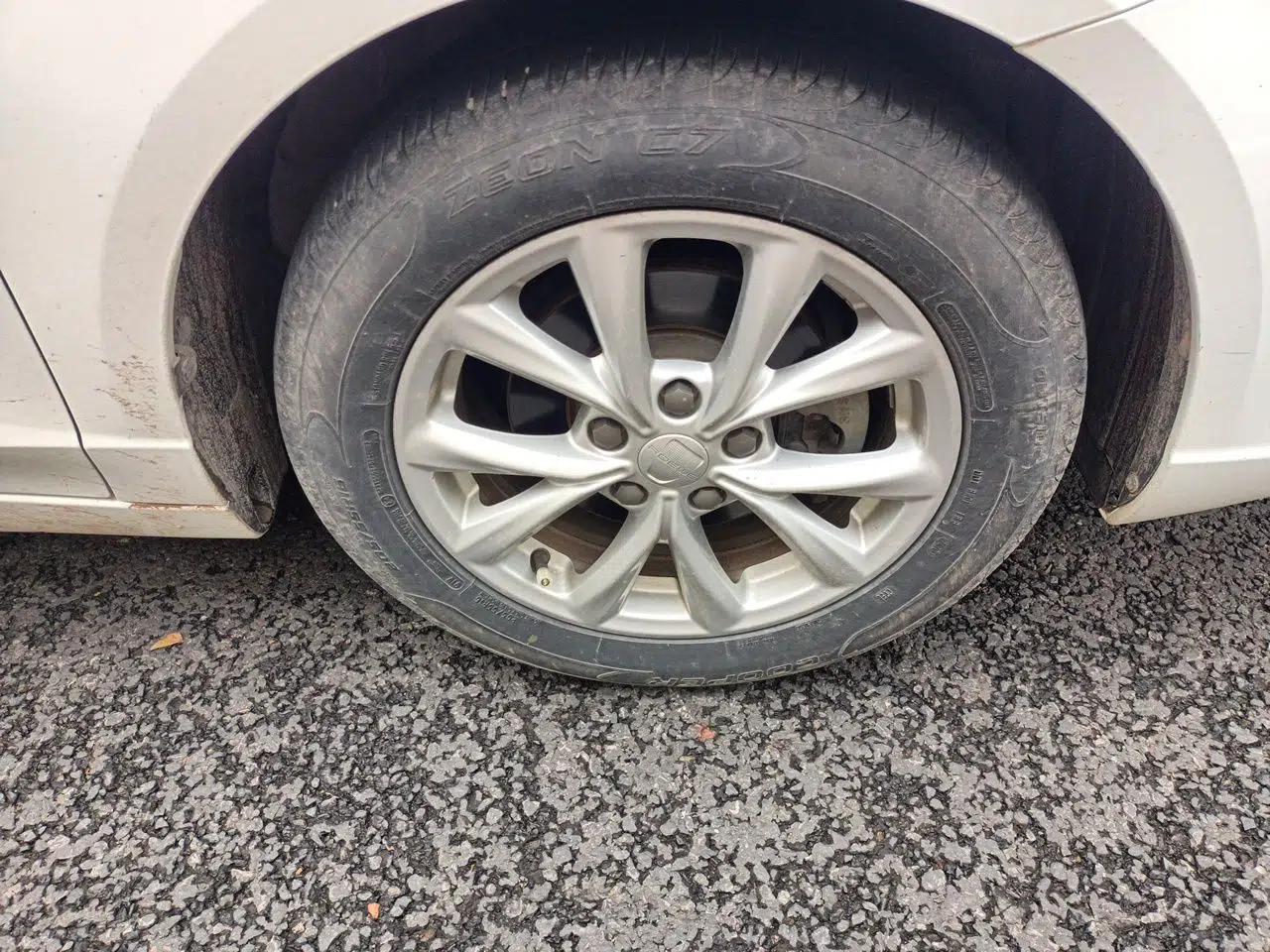 Roewe i5 2020 1.5L Automatic 4G Connected Linghao Edition — миниатюра 8