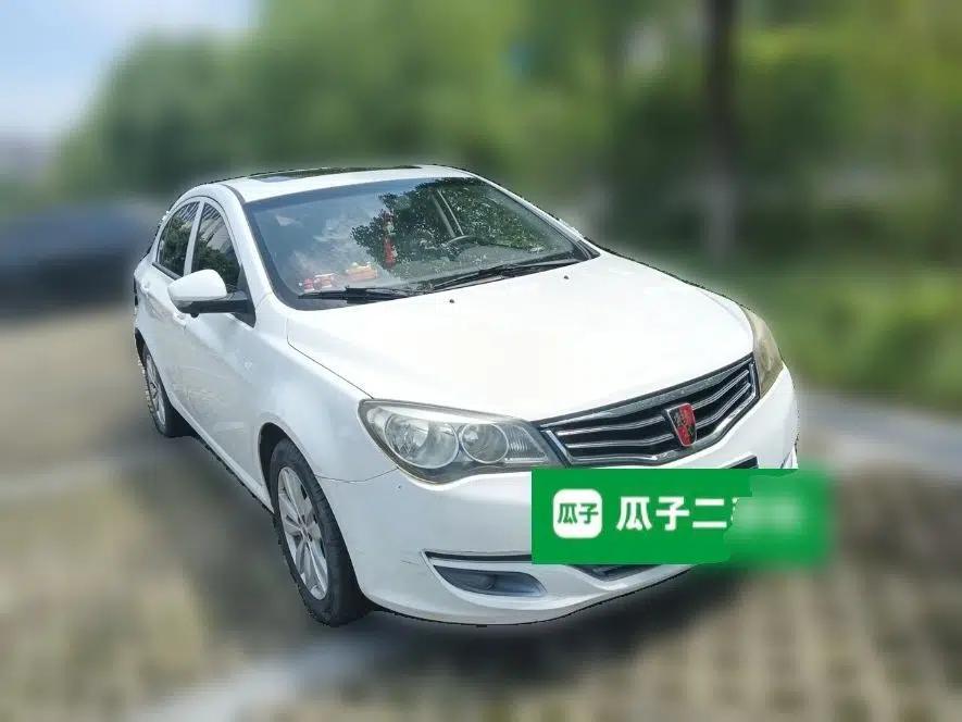 Roewe 350 2015 1.5L Automatic Luxury Sunroof Edition — миниатюра 3