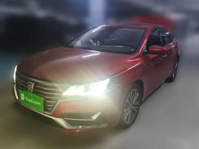 Roewe i6 2020 PLUS 1.6L Manual 4G Connect Glory Flagship Edition