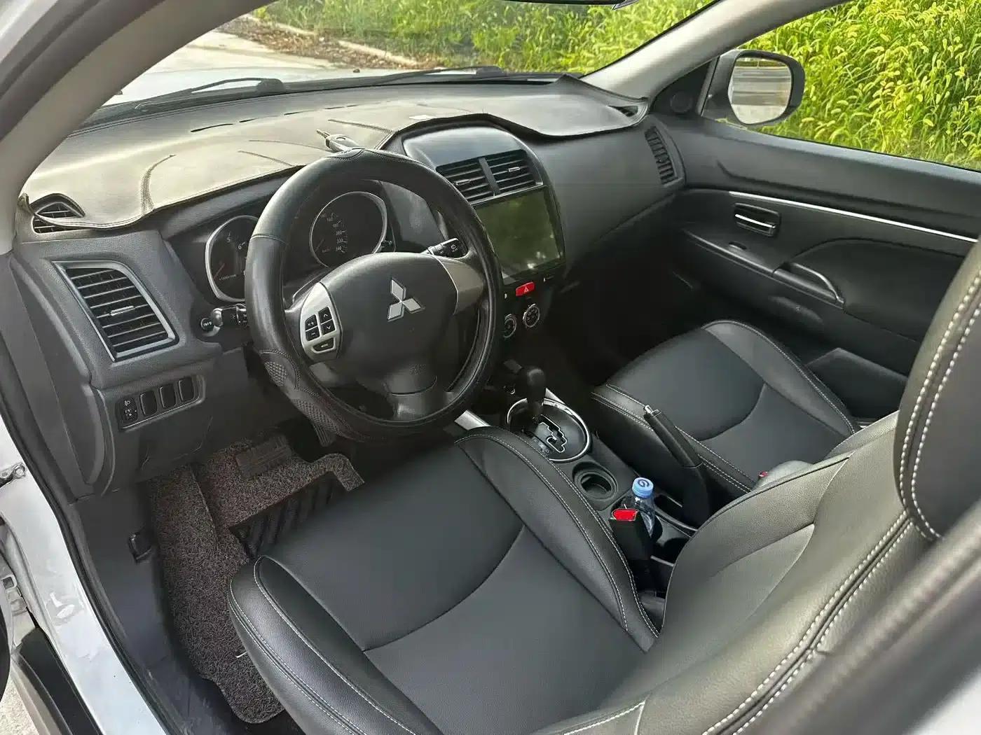 2013 ASX 2.0L CVT 2WD Elite Edition — миниатюра 4