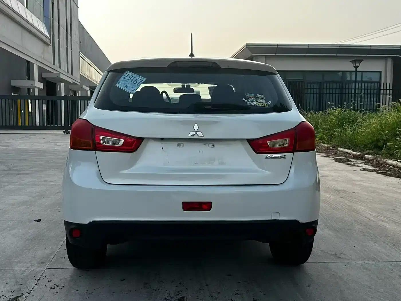 2013 ASX 2.0L CVT 2WD Elite Edition — миниатюра 8