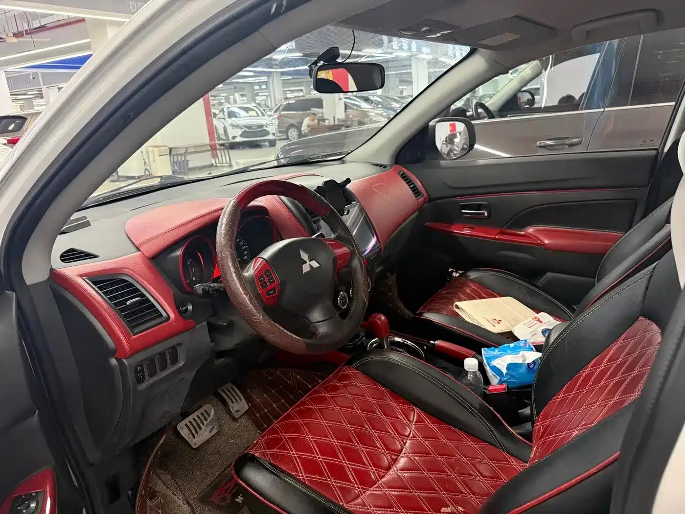 2015 ASX 2.0L CVT 2WD Elite Edition — миниатюра 8