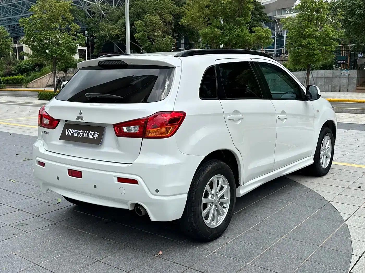2011 ASX (Imported) 2.0L 2WD Luxury Edition — миниатюра 7