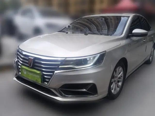 Roewe i6 New Energy 2017 45T Hybrid Connect & Smart Enjoyment Edition