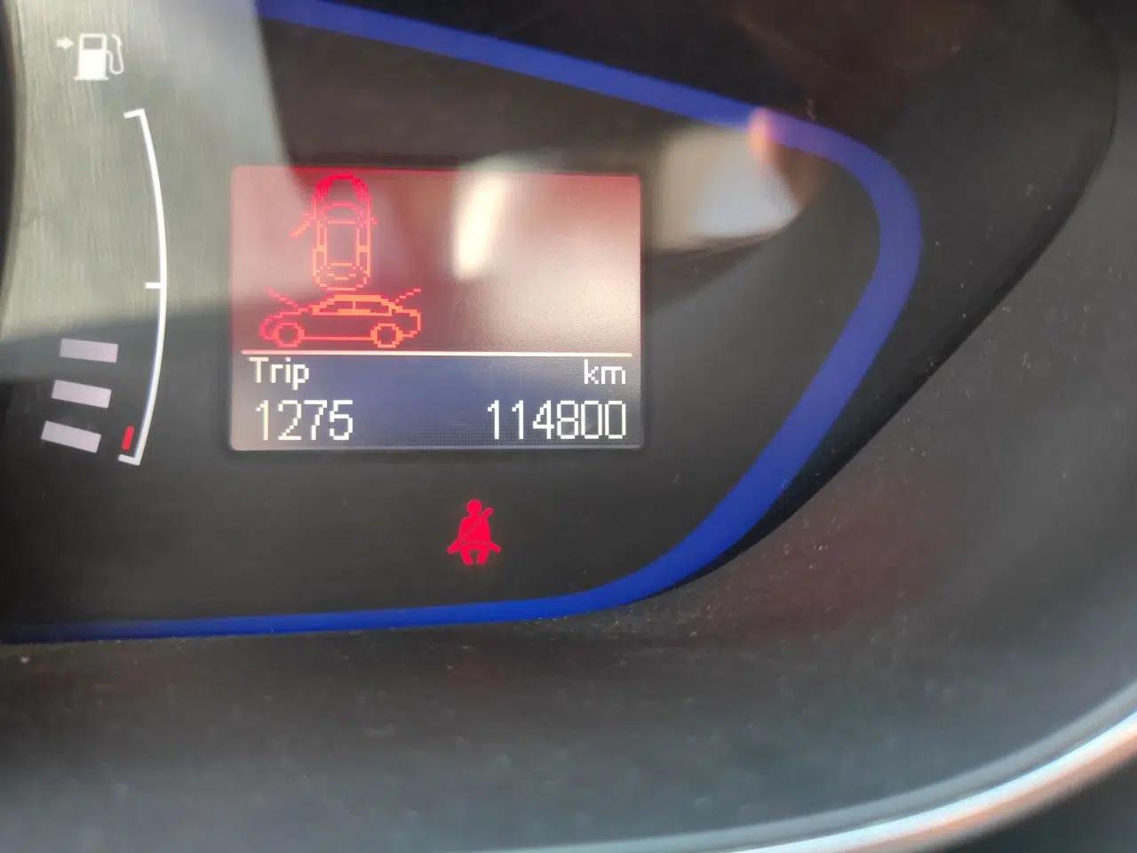 Roewe 550 2013 550S 1.8L Manual Qiyi Edition — миниатюра 12