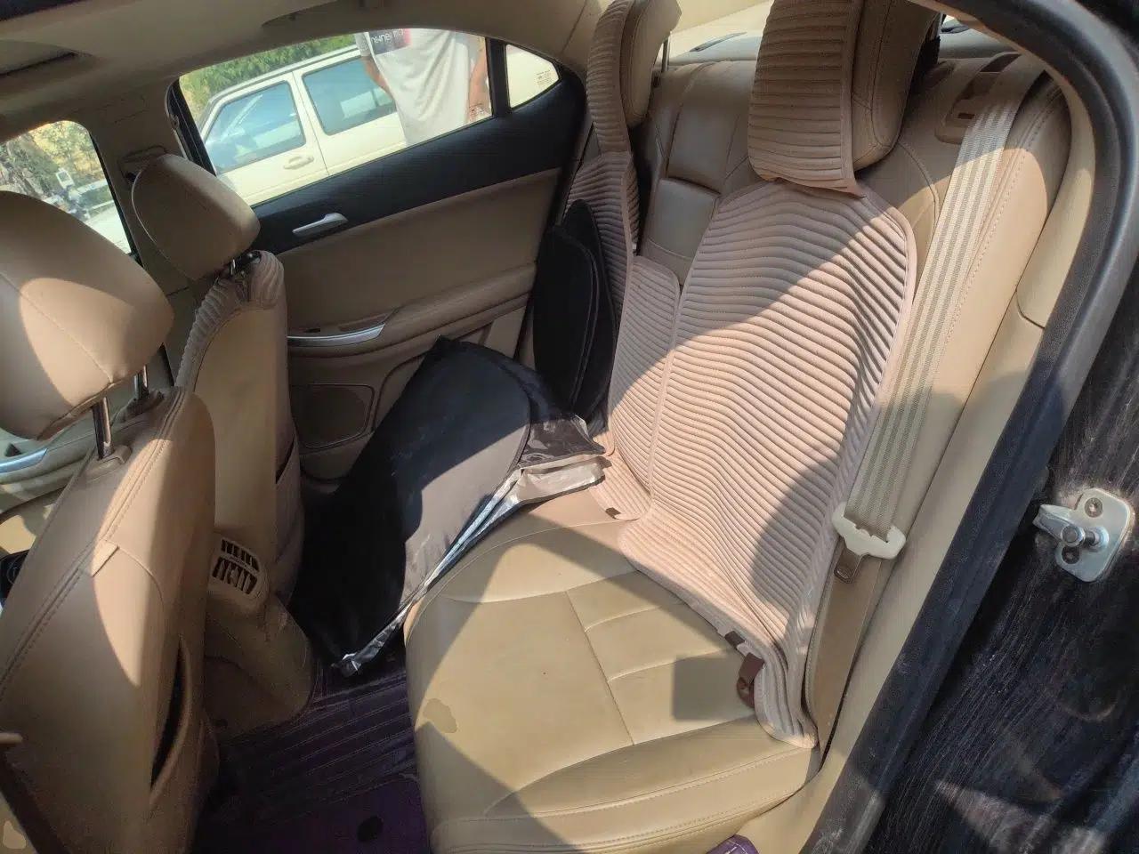 Roewe 550 2013 550S 1.8L Manual Qiyi Edition — миниатюра 17