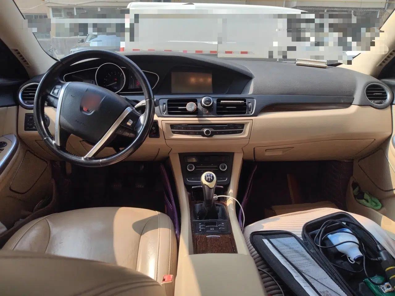 Roewe 550 2013 550S 1.8L Manual Qiyi Edition — миниатюра 9