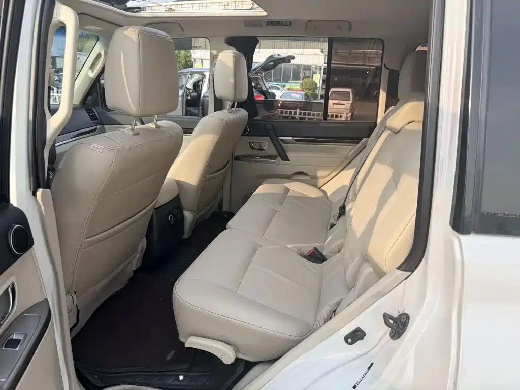 2019 Pajero (Imported) 3.8L Automatic — миниатюра 6