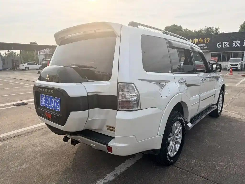 2019 Pajero (Imported) 3.8L Automatic — миниатюра 8
