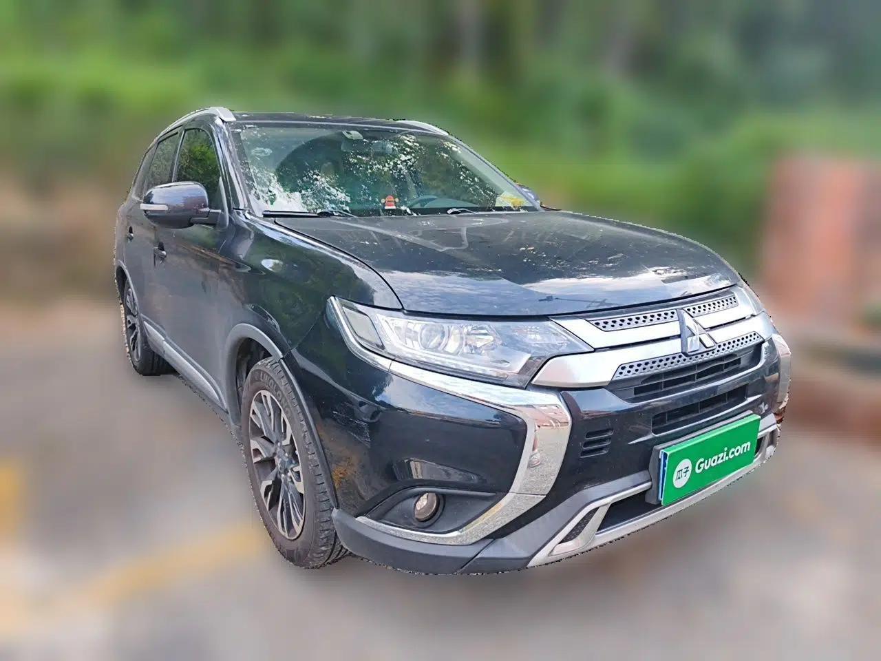 Mitsubishi Outlander 2019 2.0L Two-Wheel Drive Comfort Edition 5 Seats China V Standard — миниатюра 3