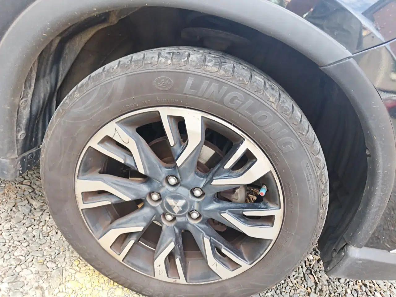 Mitsubishi Outlander 2019 2.0L Two-Wheel Drive Comfort Edition 5 Seats China V Standard — миниатюра 8