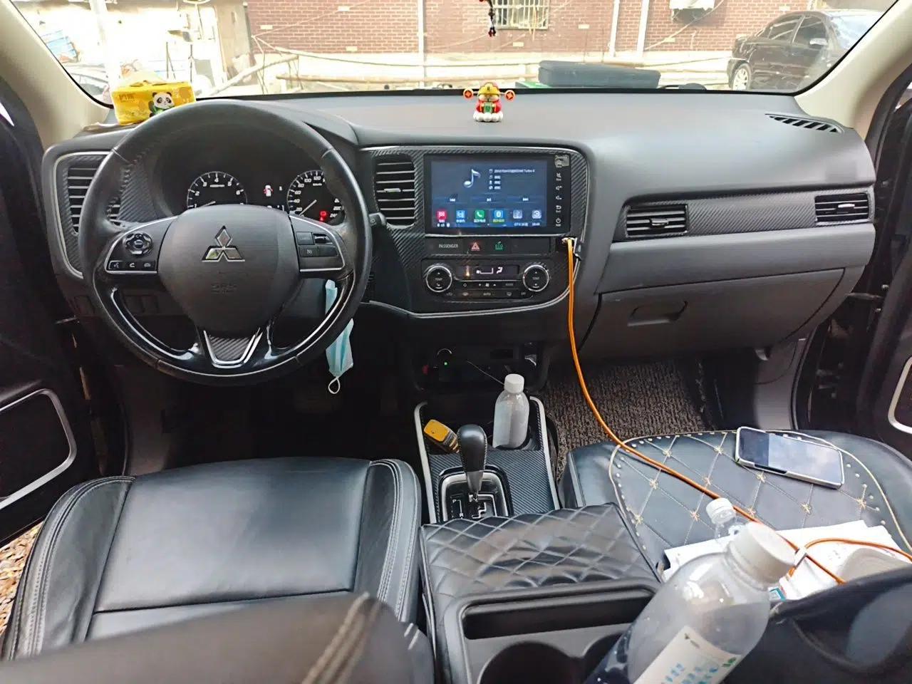 Mitsubishi Outlander 2019 2.0L Two-Wheel Drive Comfort Edition 5 Seats China V Standard — миниатюра 9