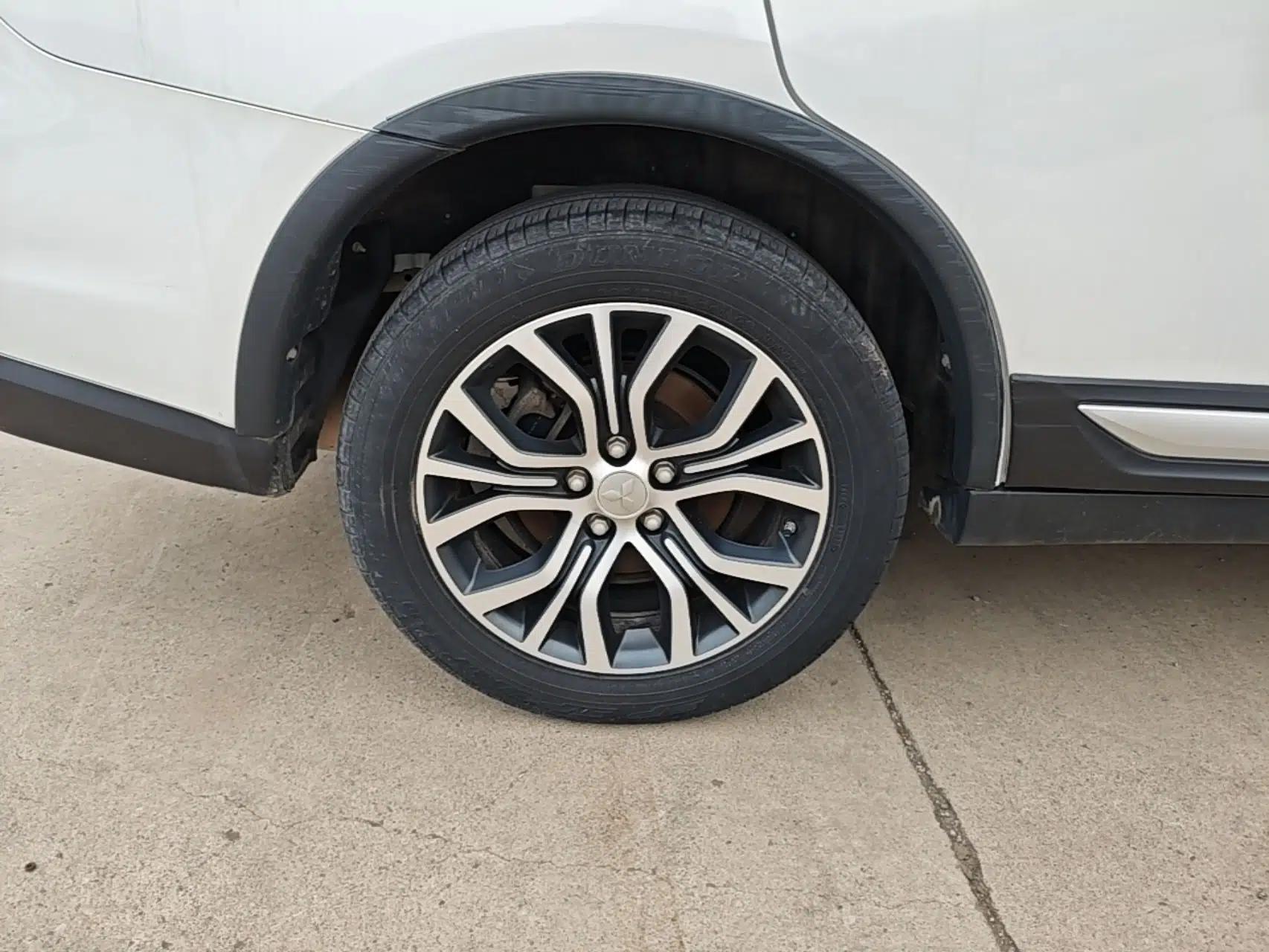 Mitsubishi Outlander 2018 2.0L Two-Wheel Drive Glory Edition 5 Seats — миниатюра 11