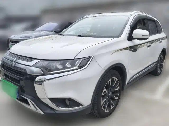 Mitsubishi Outlander 2019 2.4L 4x4 Zhi Xiang Edition 5 Seats China V Emission Standard