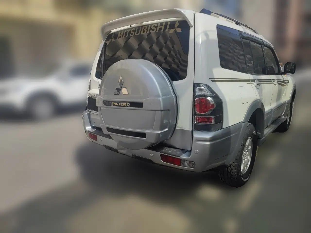 Mitsubishi Pajero 2011 V73 3.0L AT GLX — миниатюра 6