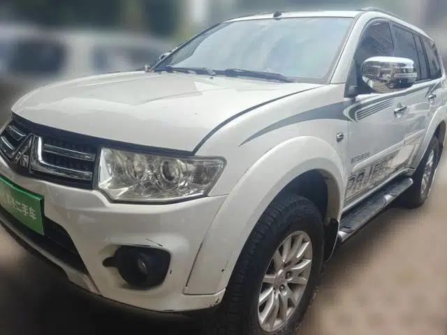 Mitsubishi Pajero Sport 2013 3.0L Automatic 4x4 Executive Edition