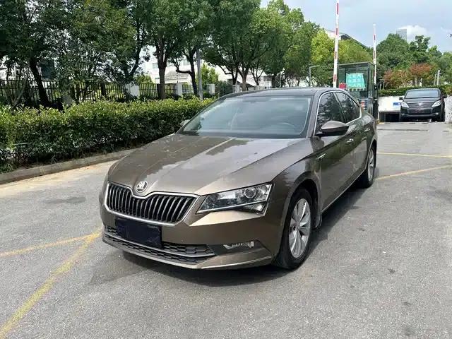 Superb 2016 TSI280 DSG Adventure Edition