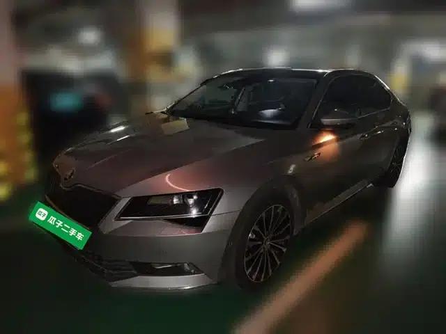 Superb 2016 TSI330 DSG Smart Edition