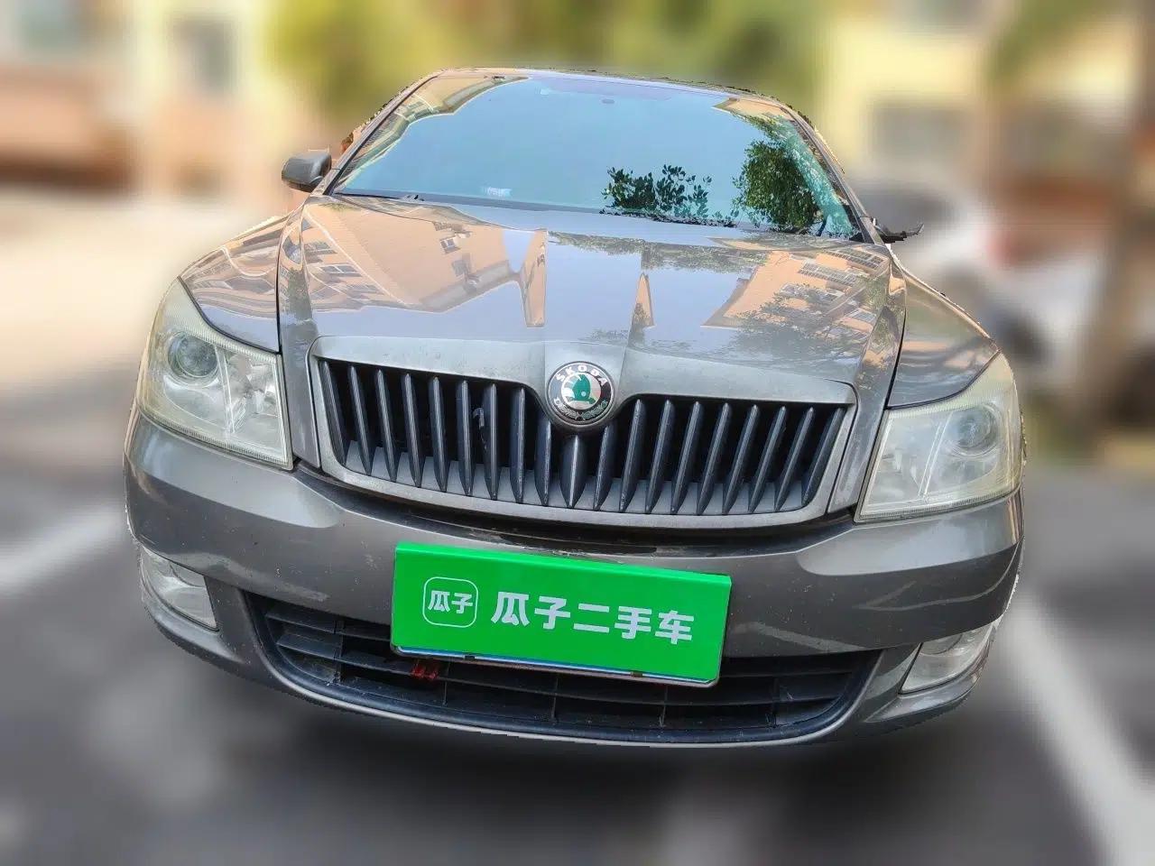 Skoda Octavia 2012 1.6L Manual Eado Edition — миниатюра 2