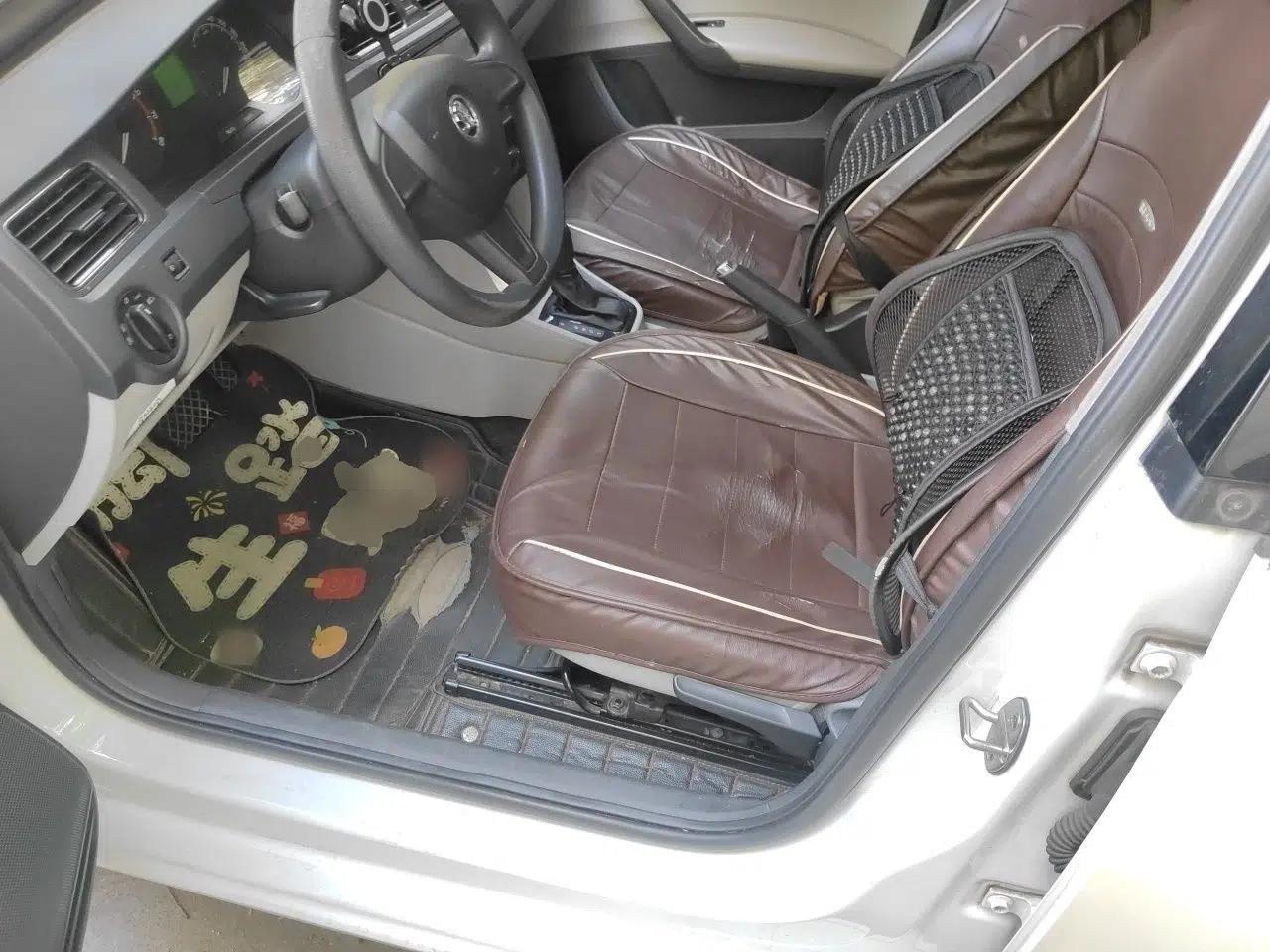 Skoda Rapid 2016 1.6L Automatic Chuanxing Edition — миниатюра 15
