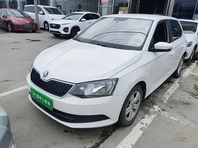 Skoda Fabia 2016 1.4L Automatic Car Enjoy Edition