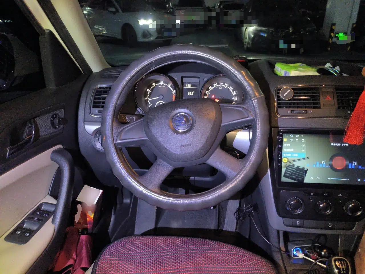 Skoda Yeti 2014 1.4TSI Manual Explore Edition — миниатюра 10