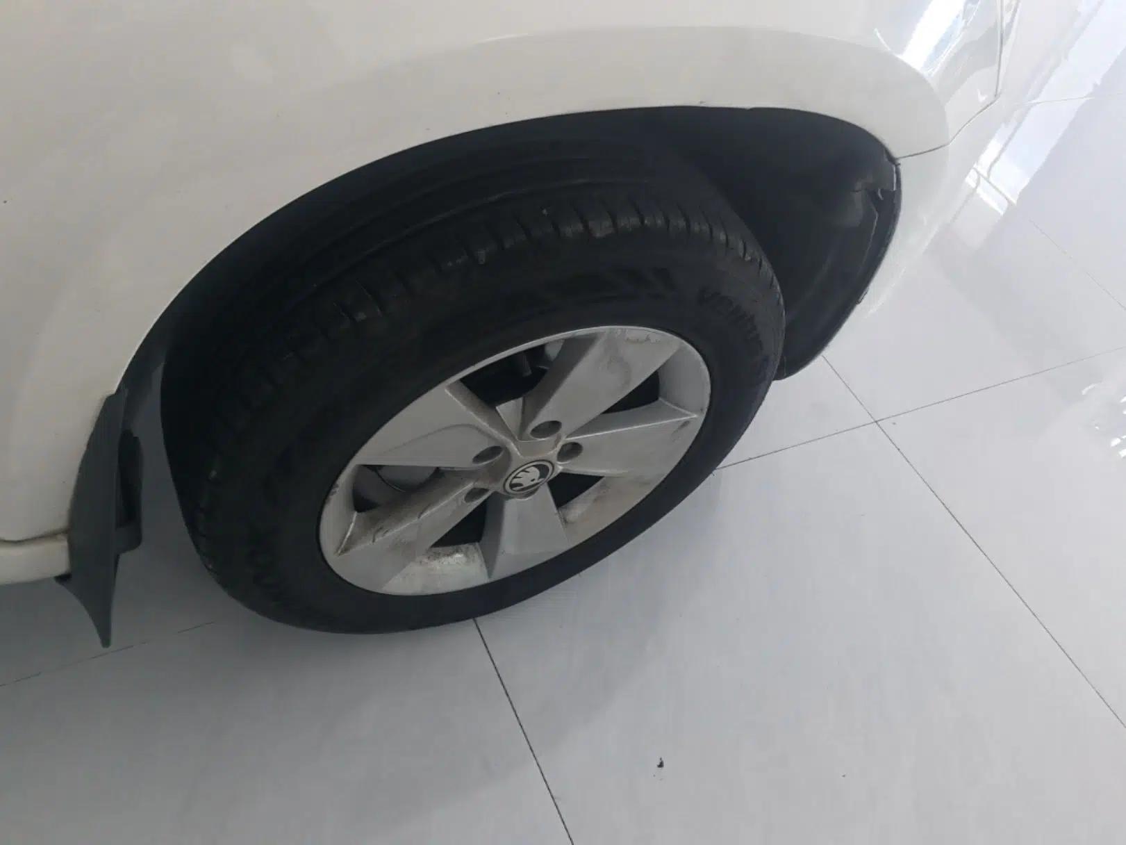 Skoda Yeti 2016 1.4TSI DSG Advanced Edition — миниатюра 11