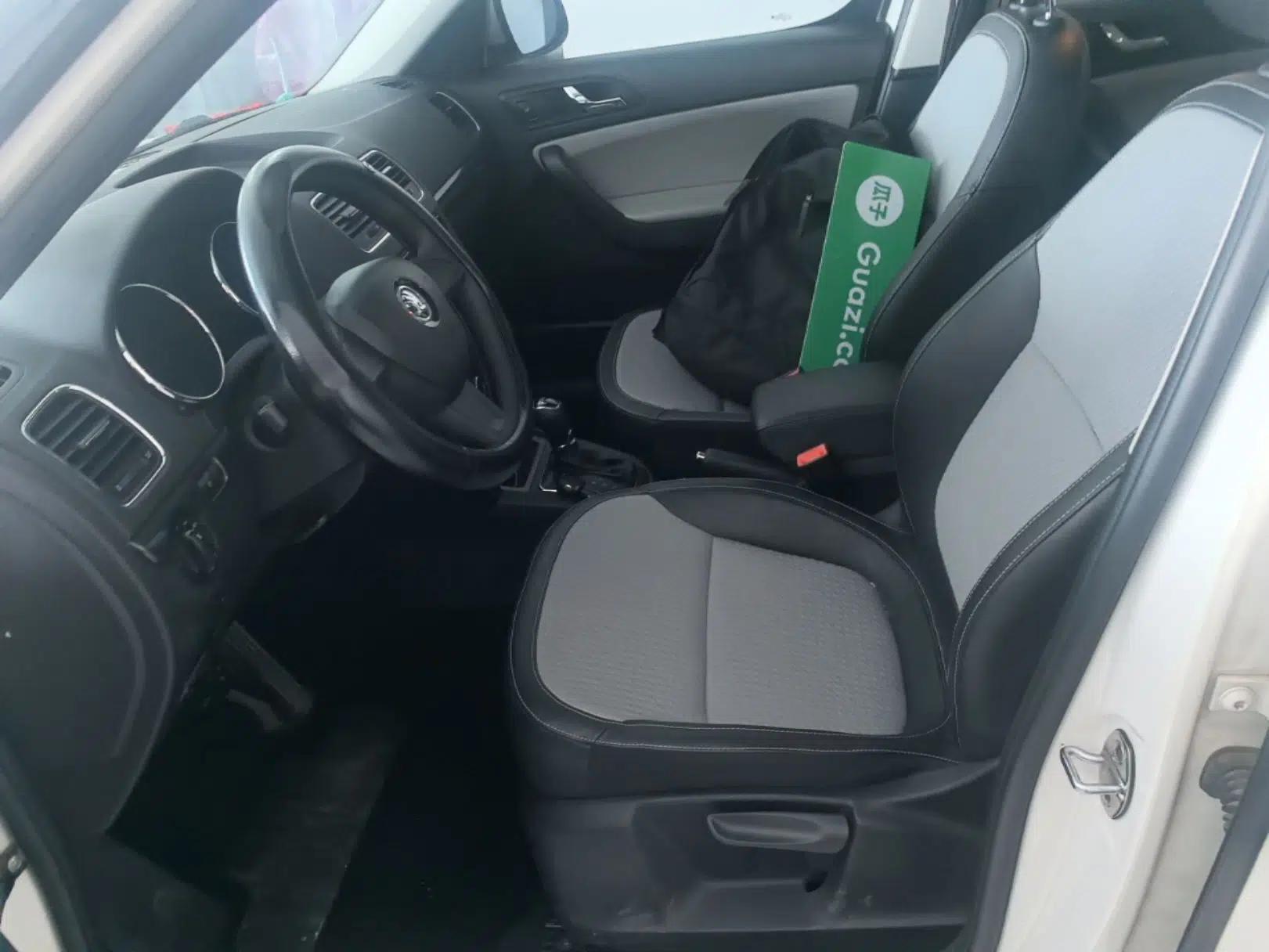 Skoda Yeti 2016 1.4TSI DSG Advanced Edition — миниатюра 17