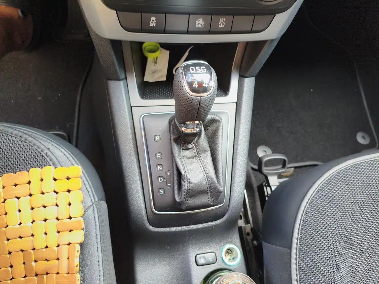 Skoda Yeti 2014 1.8TSI DSG Polar Edition — миниатюра 14