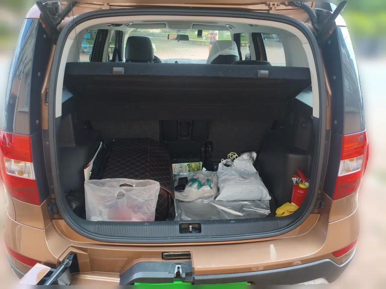 Skoda Yeti 2014 1.8TSI DSG Polar Edition — миниатюра 19