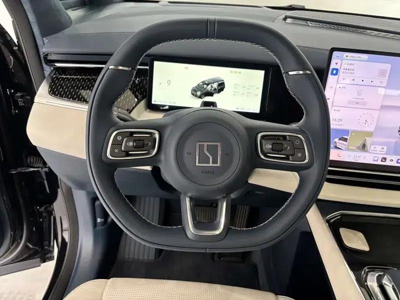 ZEEKR 009 2024 Model, Six-Seat Executive Edition, Four-Wheel Drive, 108kWh — миниатюра 23