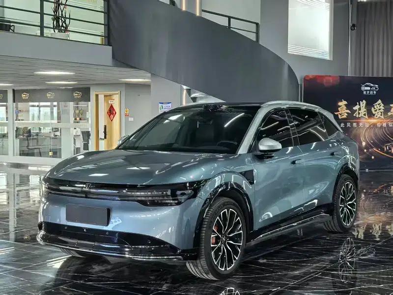 ZEEKR 7X 2025 100kWh Long Range 4WD Intelligent Driving Edition — миниатюра 1