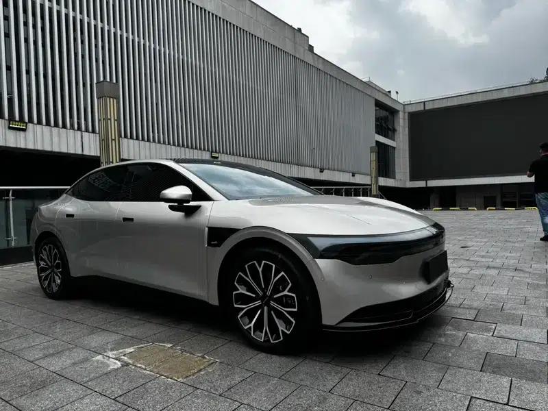 ZEEKR 007 2024 All-Wheel Drive 75kWh — миниатюра 3