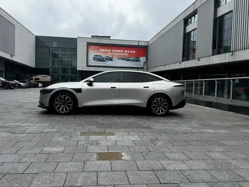 ZEEKR 007 2024 All-Wheel Drive 75kWh — миниатюра 4