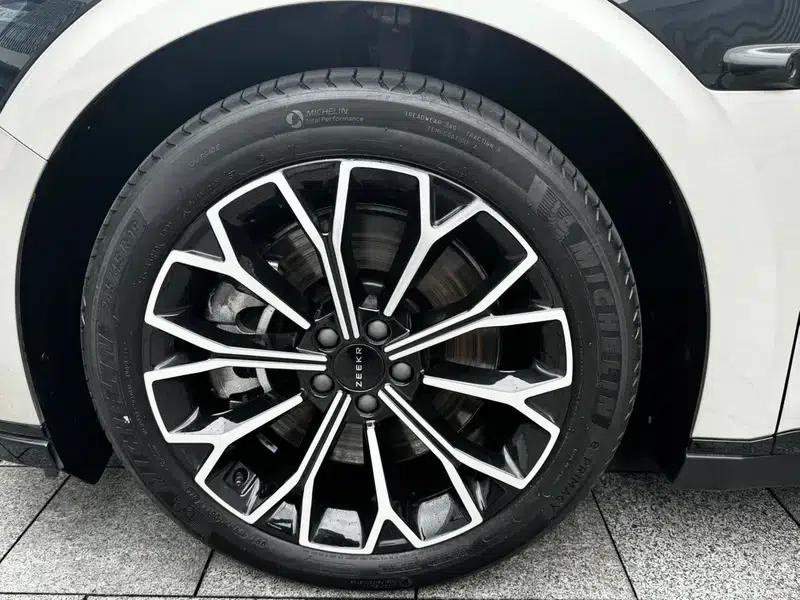 ZEEKR 007 2024 All-Wheel Drive 75kWh — миниатюра 7