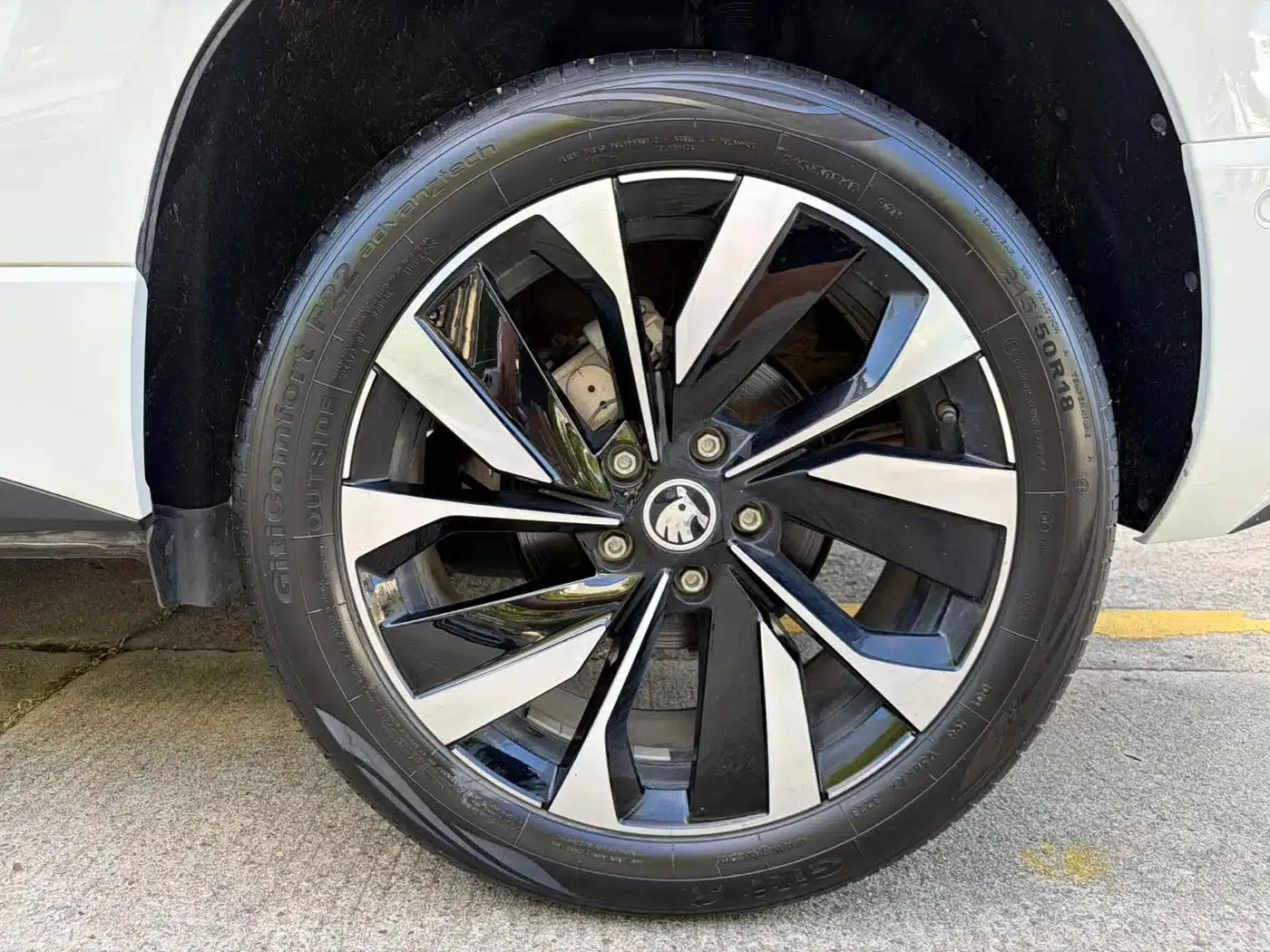 Karoq 2023 TSI280 Luxury Edition — миниатюра 22