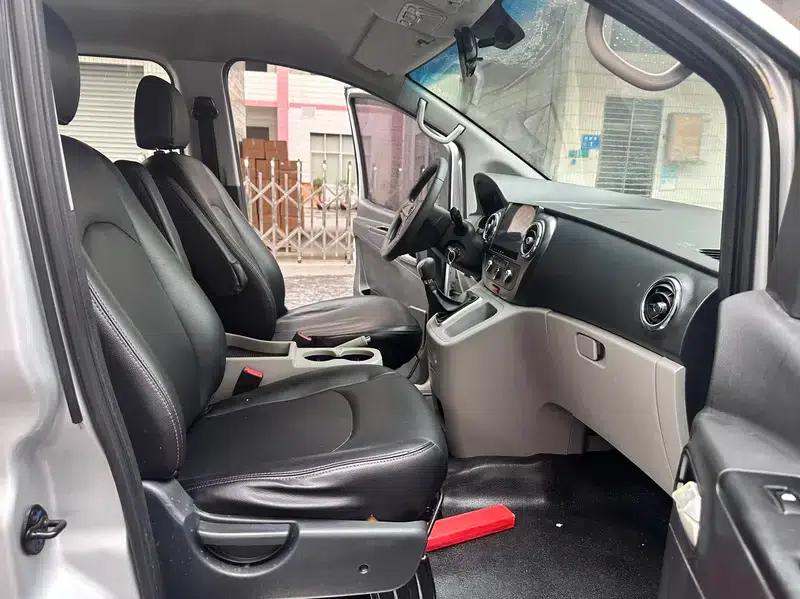 Refine M3 2016 IKEA Edition 1.6L Luxury — миниатюра 8