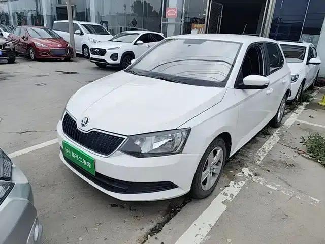 Fabia 2016 1.4L Automatic Enjoy Edition