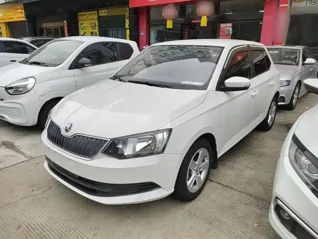 Fabia 2016 1.4L Automatic Enjoy Edition